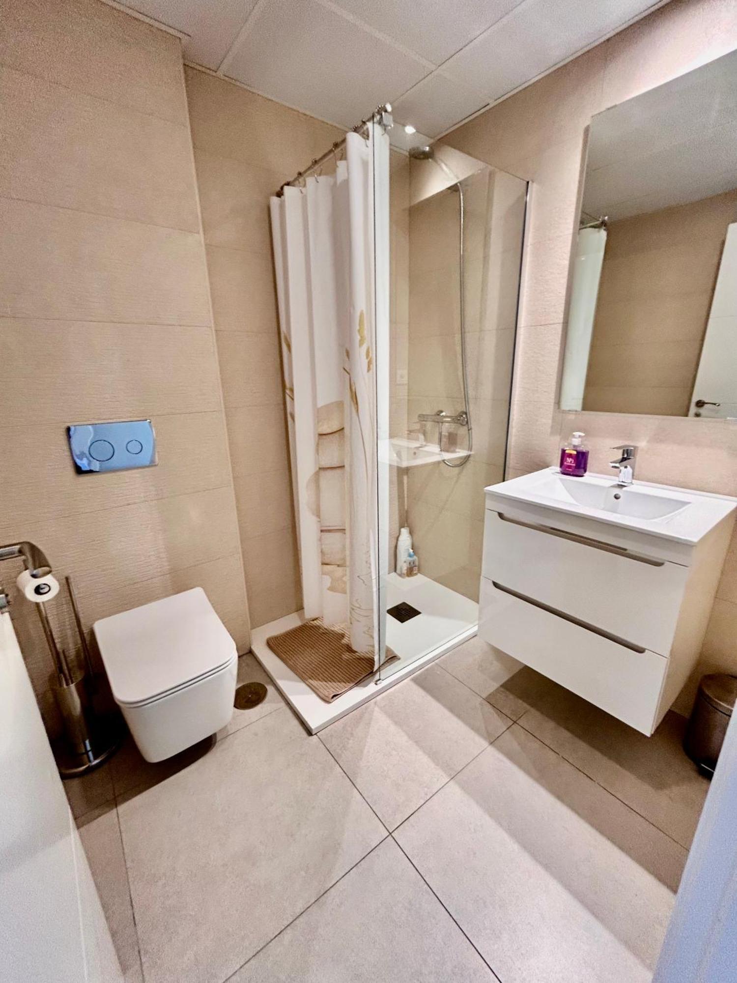 Moderno Apartamento Inteligente Мадрид Екстер'єр фото