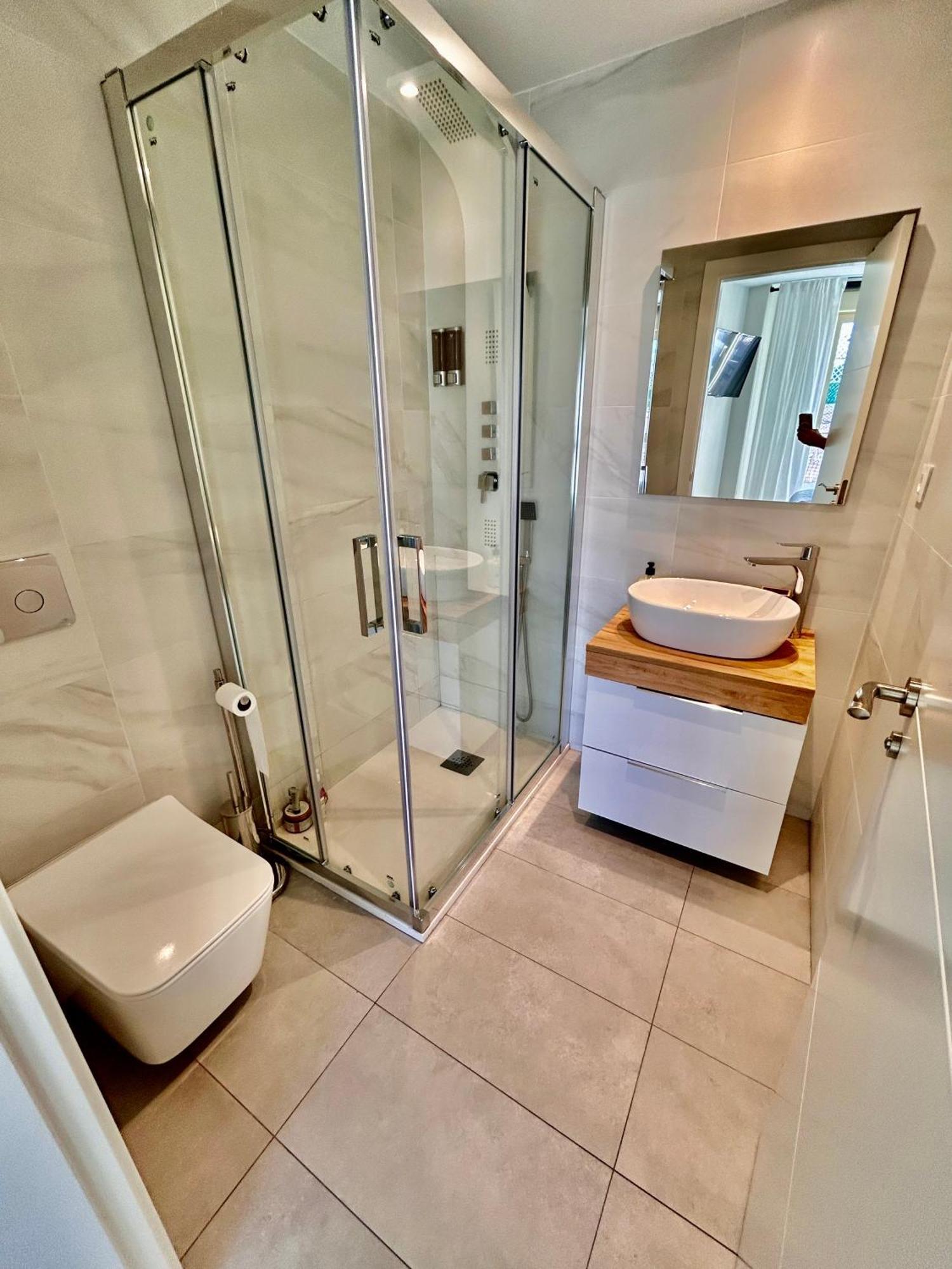 Moderno Apartamento Inteligente Мадрид Екстер'єр фото