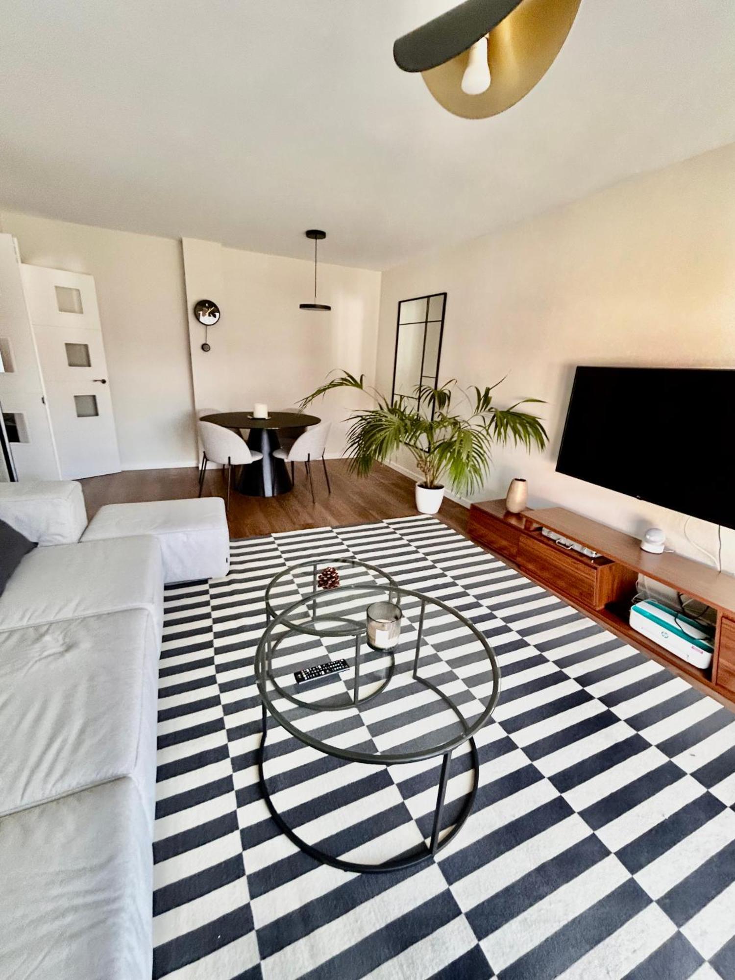 Moderno Apartamento Inteligente Мадрид Екстер'єр фото