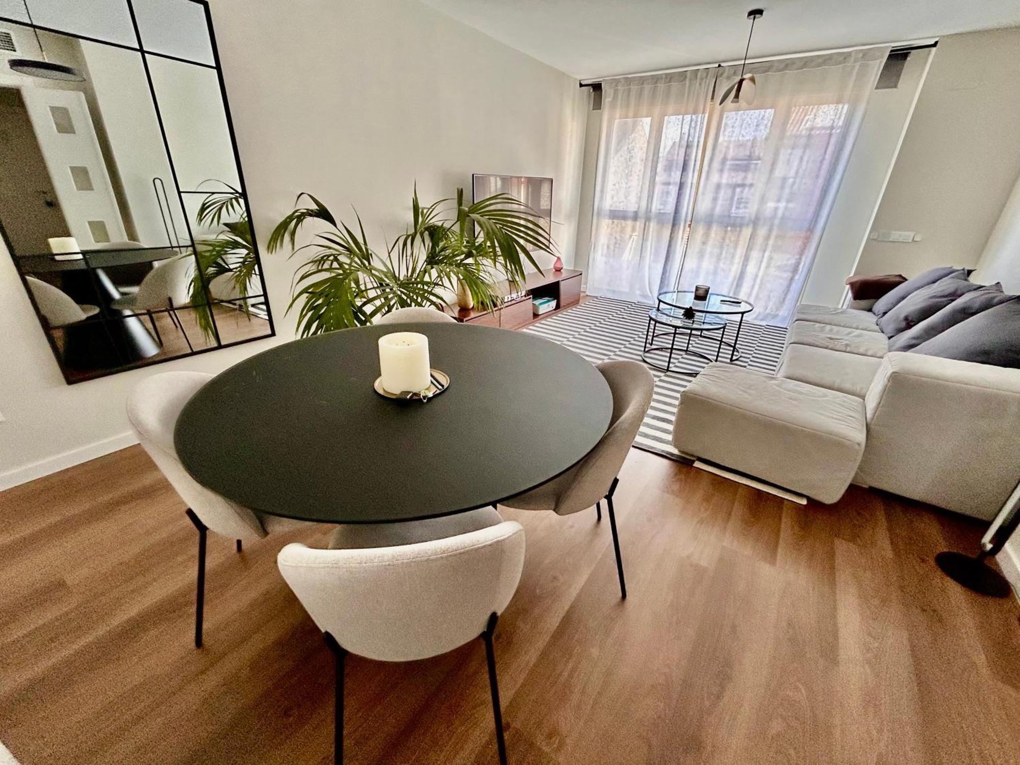 Moderno Apartamento Inteligente Мадрид Екстер'єр фото